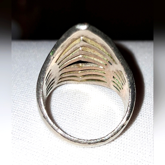 ROMAN STYLE FASHION RING - Picture 7 of 9